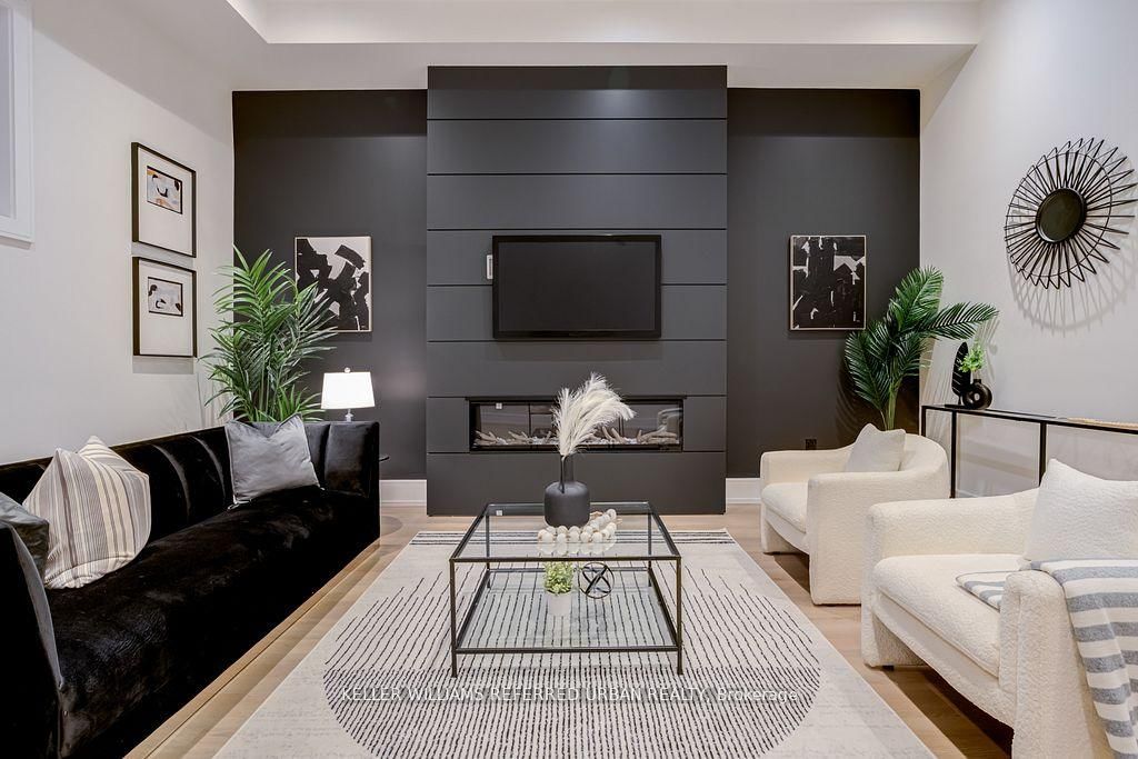 33 Twelfth Street • Toronto, ON photo 46