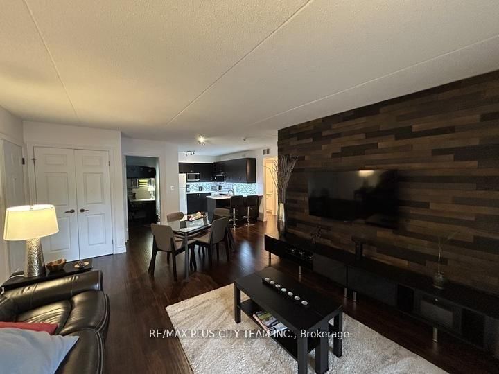 home for lease on 220-2030 Cleaver Avenue