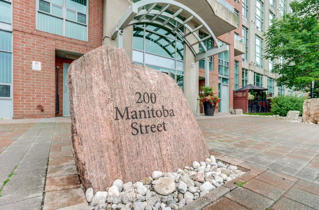 319 - 200 Manitoba Street