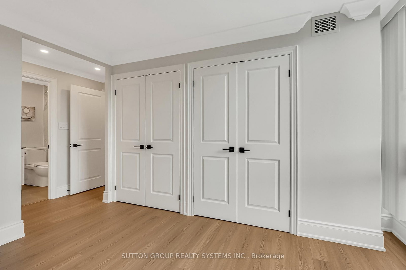 2185 Marine Drive • #508 • Oakville, ON photo 32