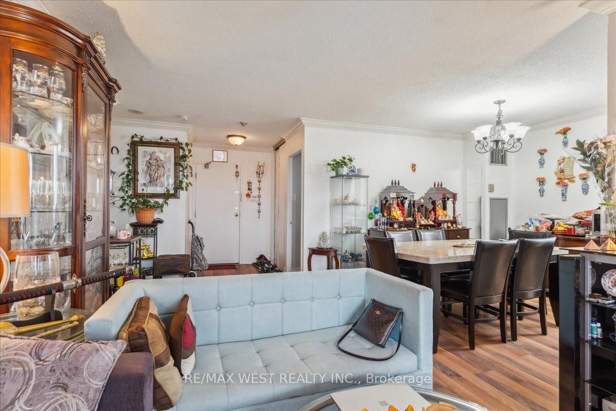 26 Hanover Brampton,ON L6S 4T2 — Photo 13