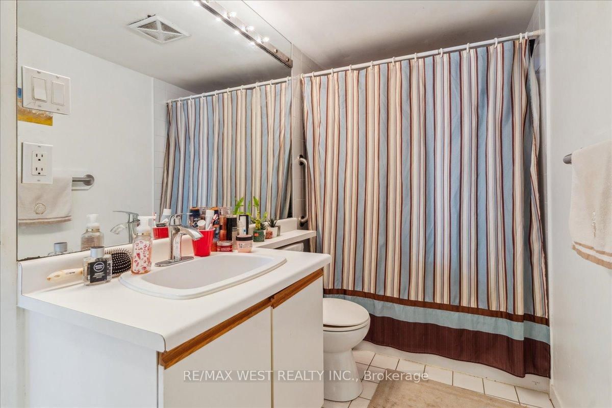 26 Hanover Brampton,ON L6S 4T2 — Photo 31