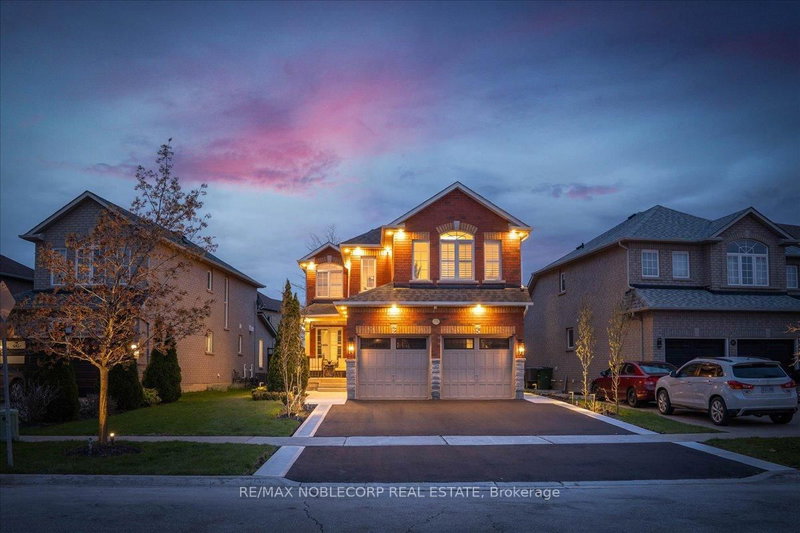 338 Ellwood Drive W