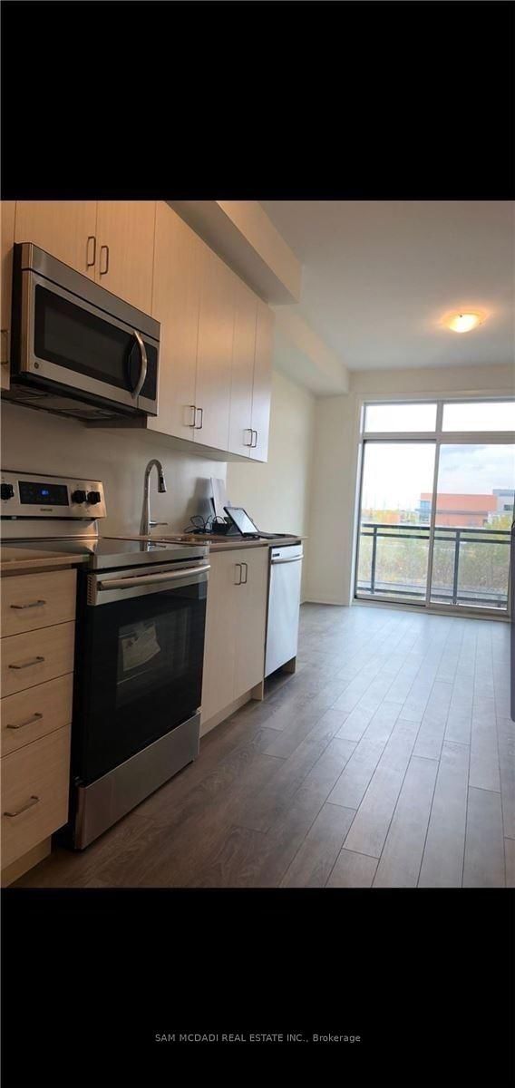 122 - 1105 Leger Way