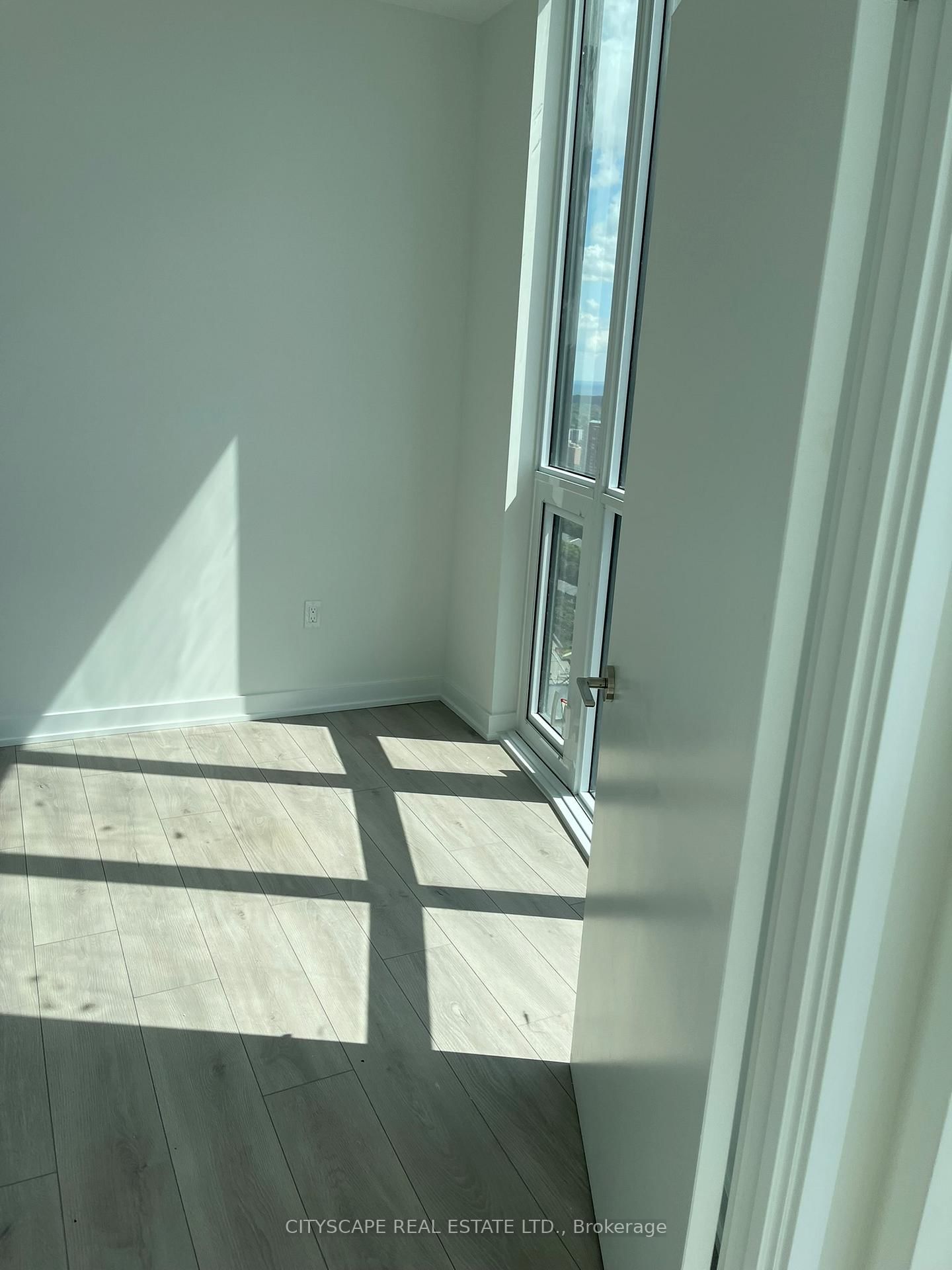 1 E Fairview Road • Mississauga, ON photo 14