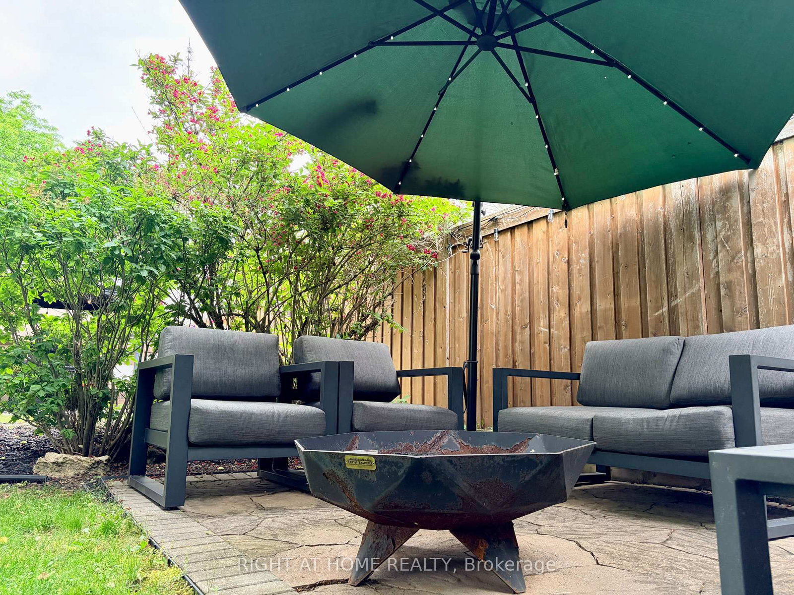 220 Overton Place • Oakville, ON photo 15
