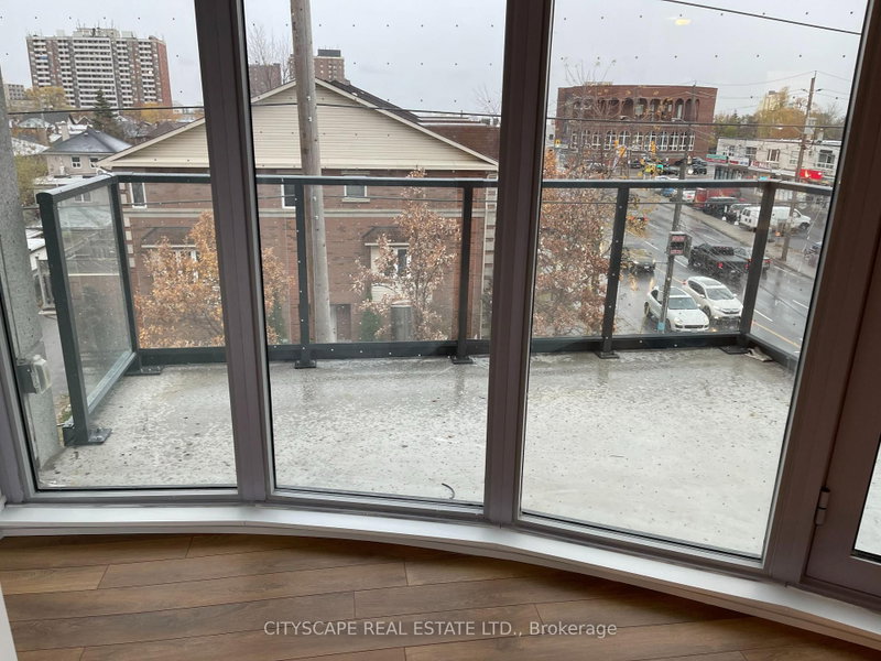2433 Dufferin Toronto,ON M6E 0B4 — Photo 21