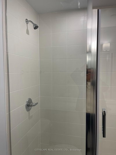 2433 S Dufferin Street • Toronto, ON photo 9