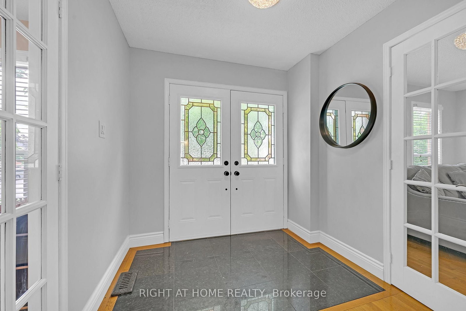 2573 Oshkin Court • Mississauga, ON photo 10