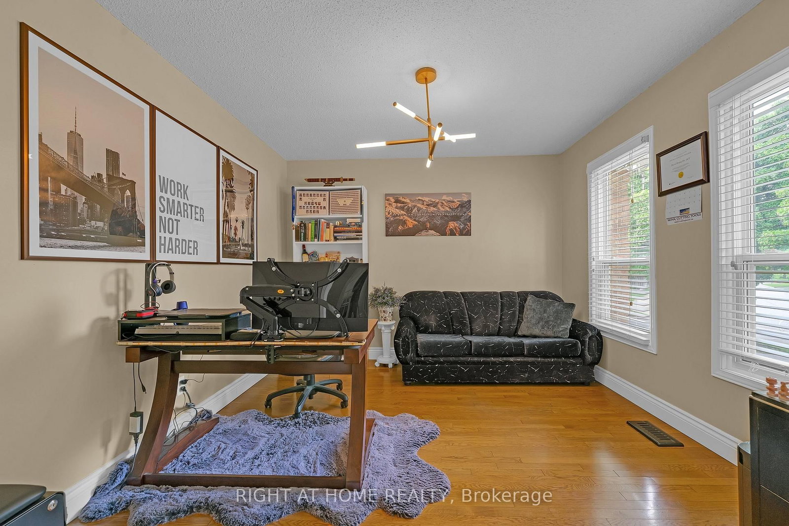 2573 Oshkin Court • Mississauga, ON photo 12