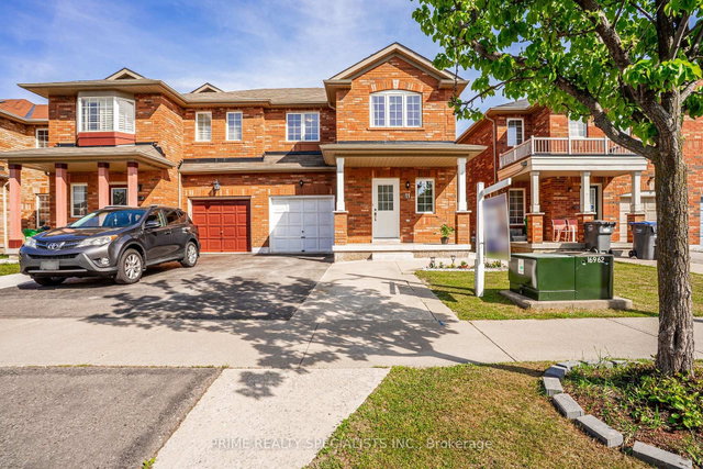 11 Commodore Drive