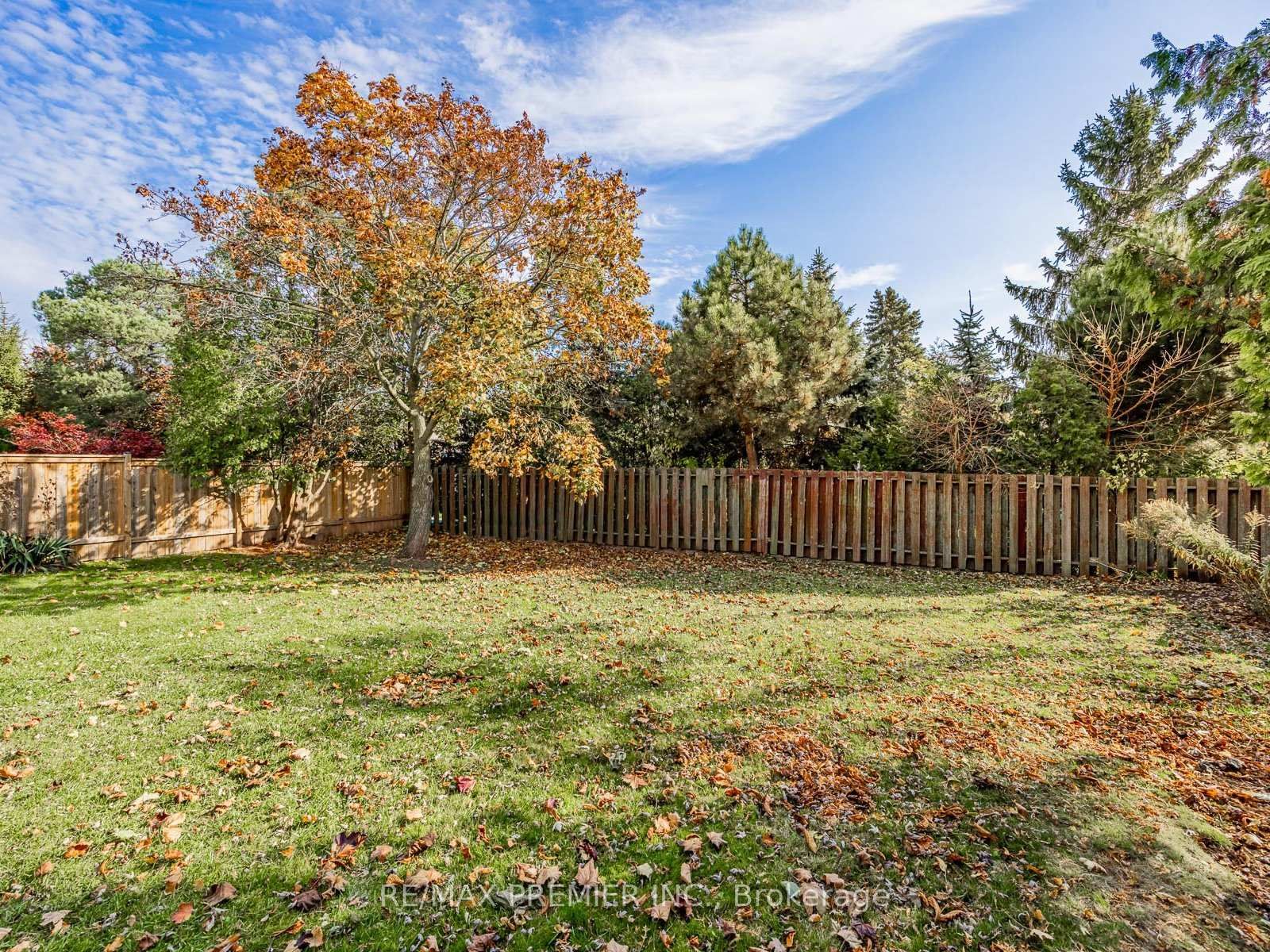 1368 Tansley Drive • Oakville, ON photo 8