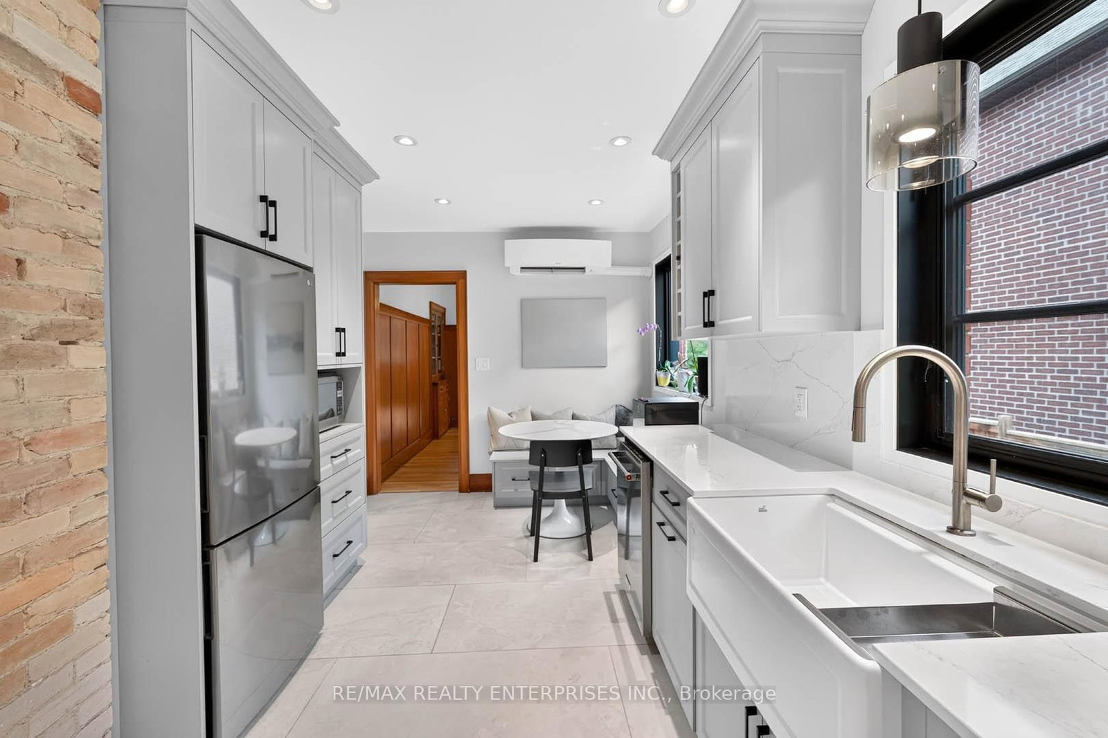 233 Rosemount Avenue • Toronto, ON photo 13