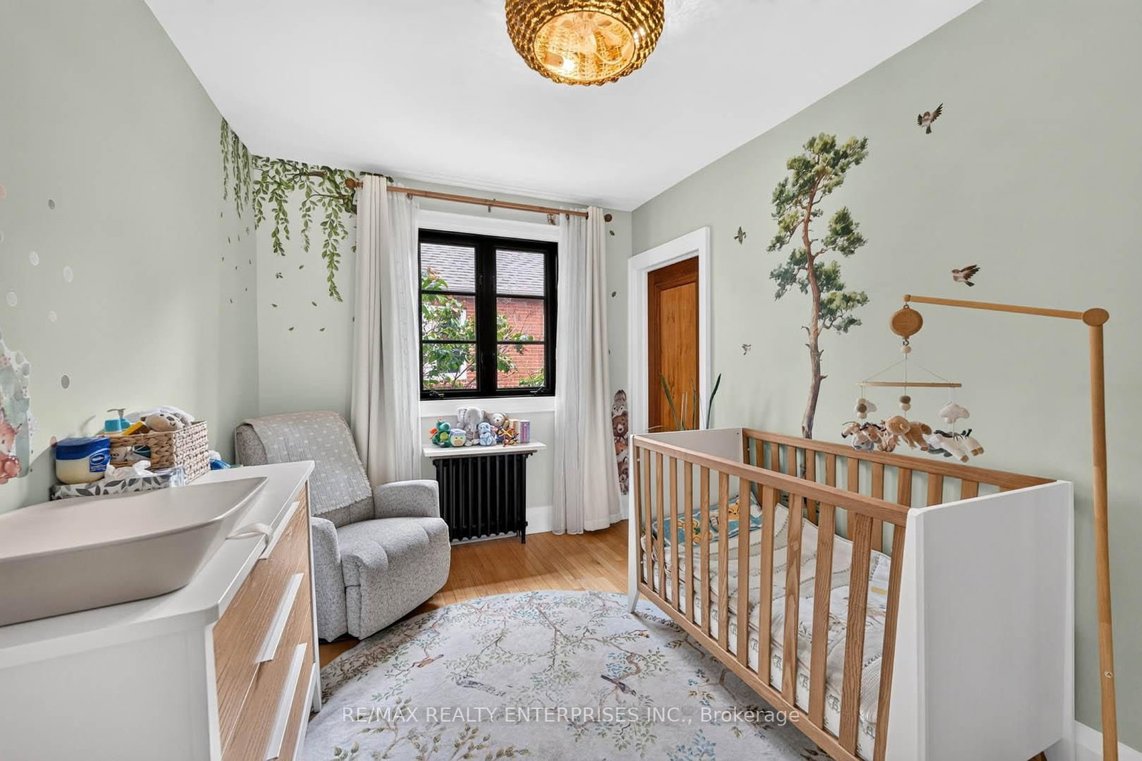 233 Rosemount Avenue • Toronto, ON photo 18