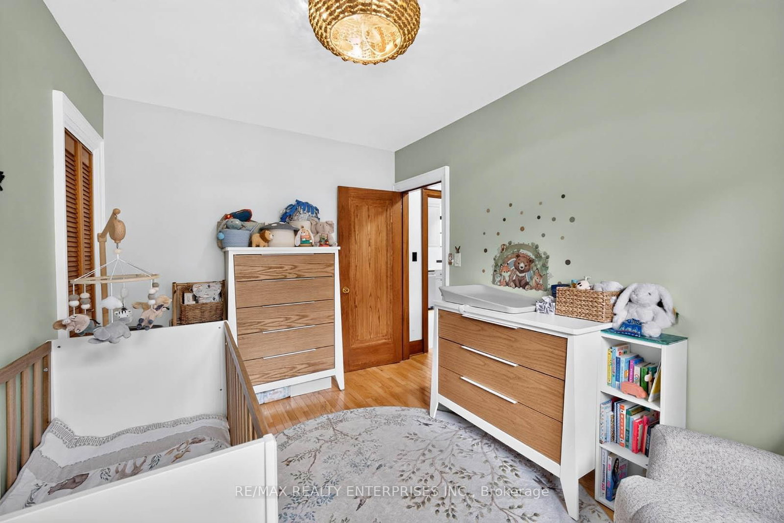 233 Rosemount Avenue • Toronto, ON photo 19