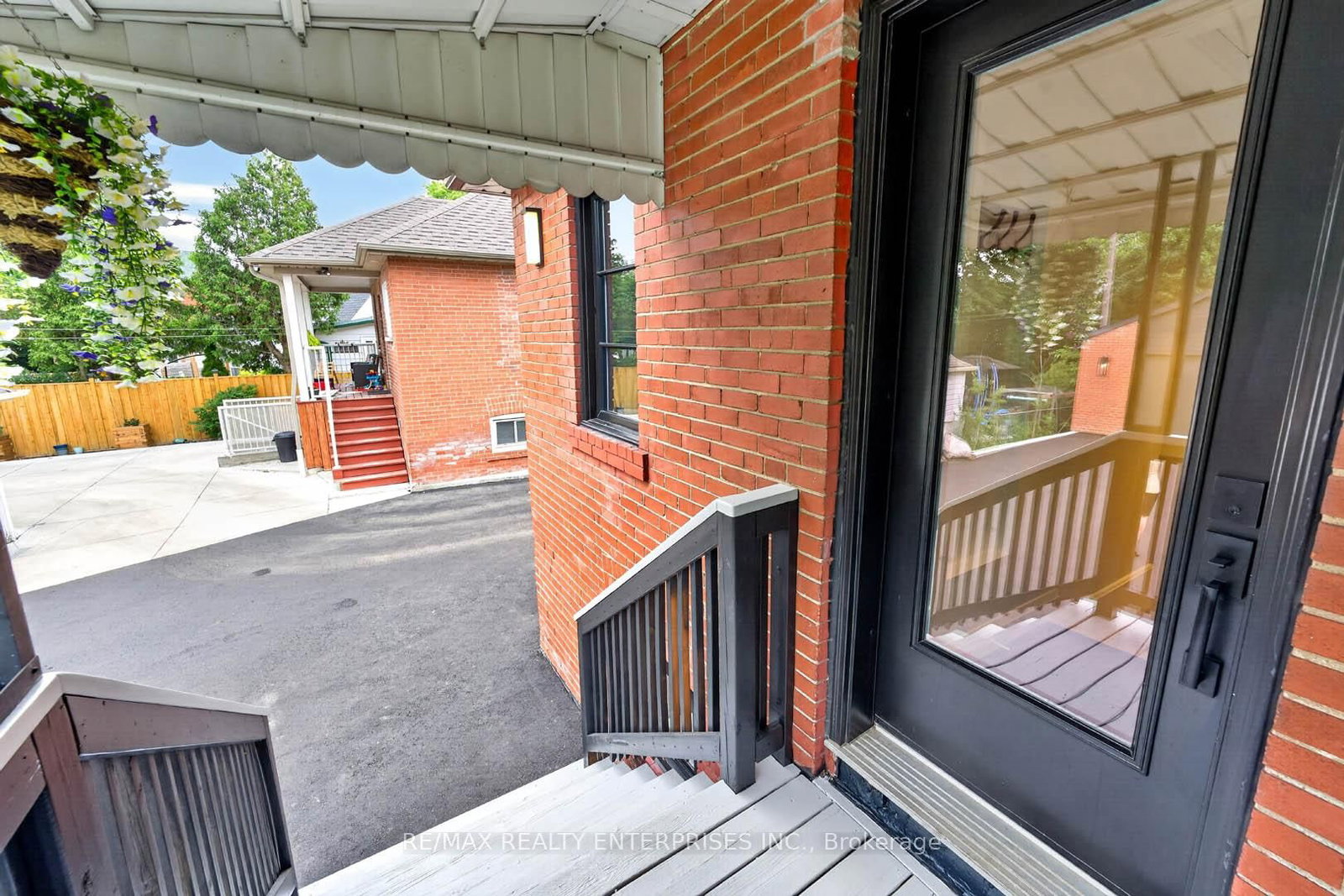 233 Rosemount Avenue • Toronto, ON photo 30