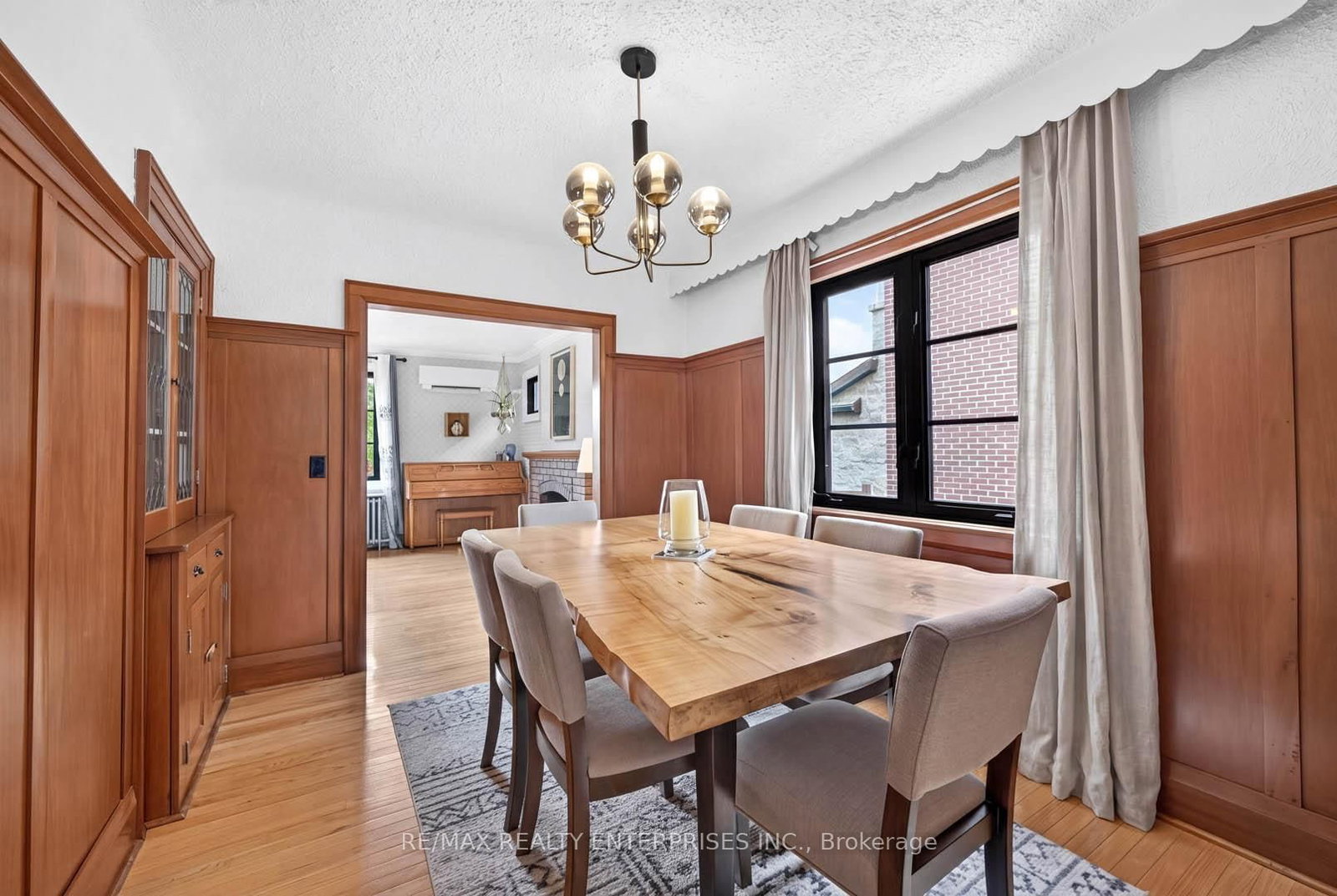 233 Rosemount Avenue • Toronto, ON photo 9