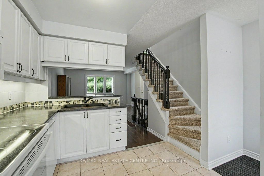 76 River Drive • #10 • Halton Hills, ON photo 10