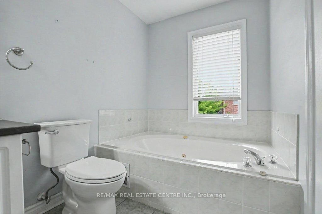 76 River Drive • #10 • Halton Hills, ON photo 27