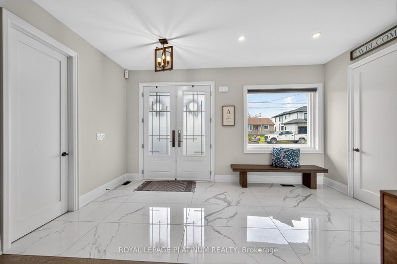 13 Arch Mississauga,ON L5M 1M4 — Photo 5