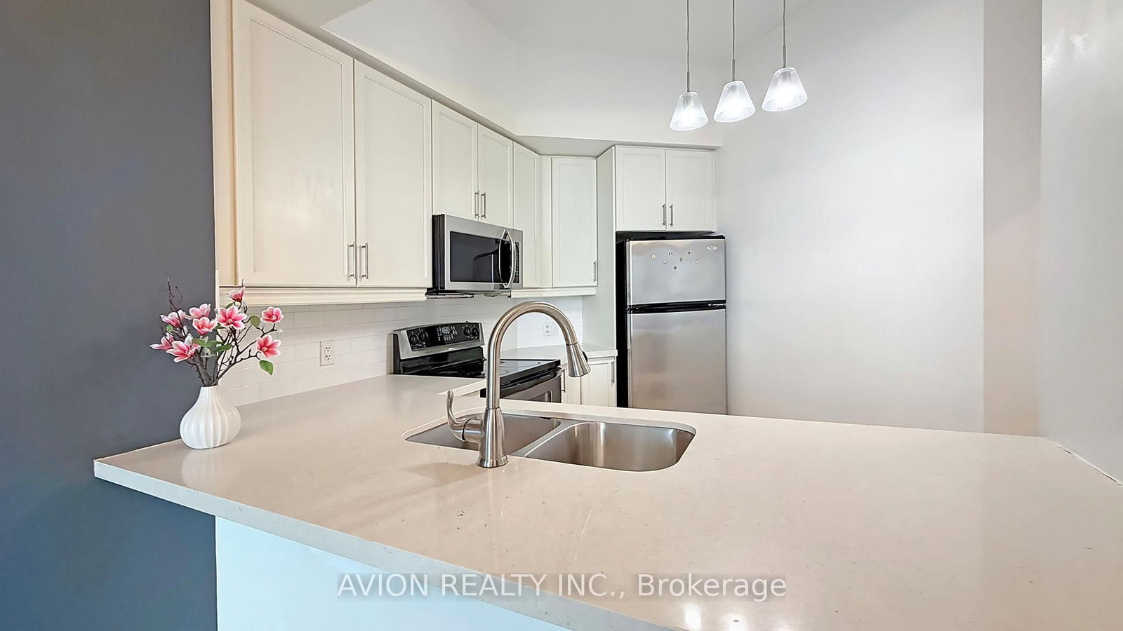 70 Absolute Mississauga,Ontario L4Z 0A4 — Photo 14