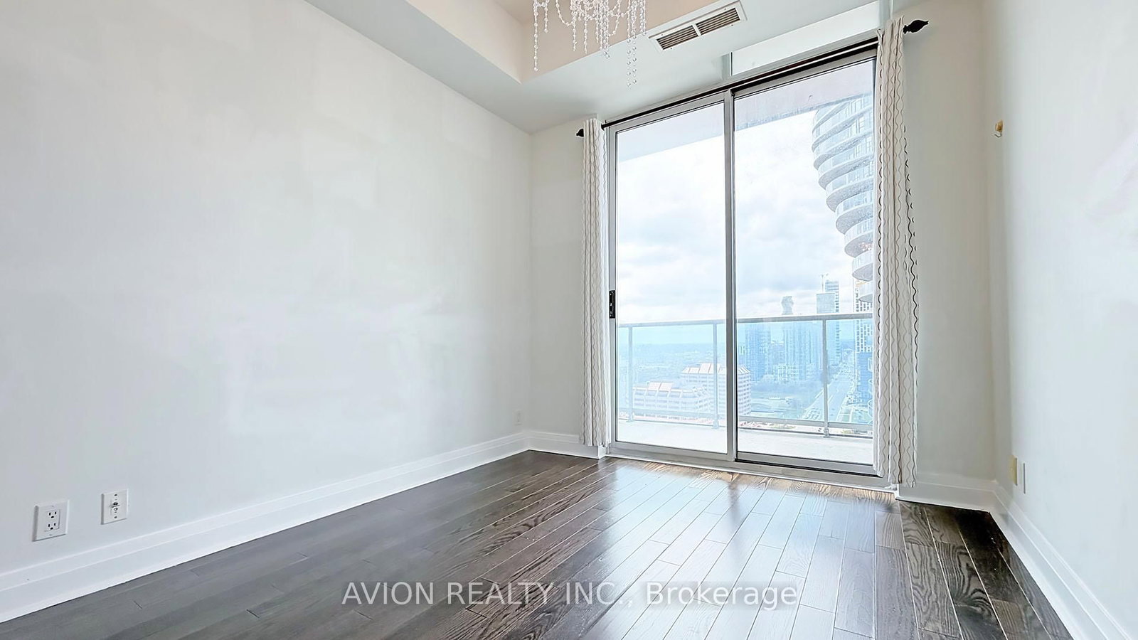 70 Absolute Mississauga,Ontario L4Z 0A4 — Photo 18