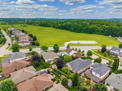 37 Dawkins Crescent • Halton Hills, ON photo 4