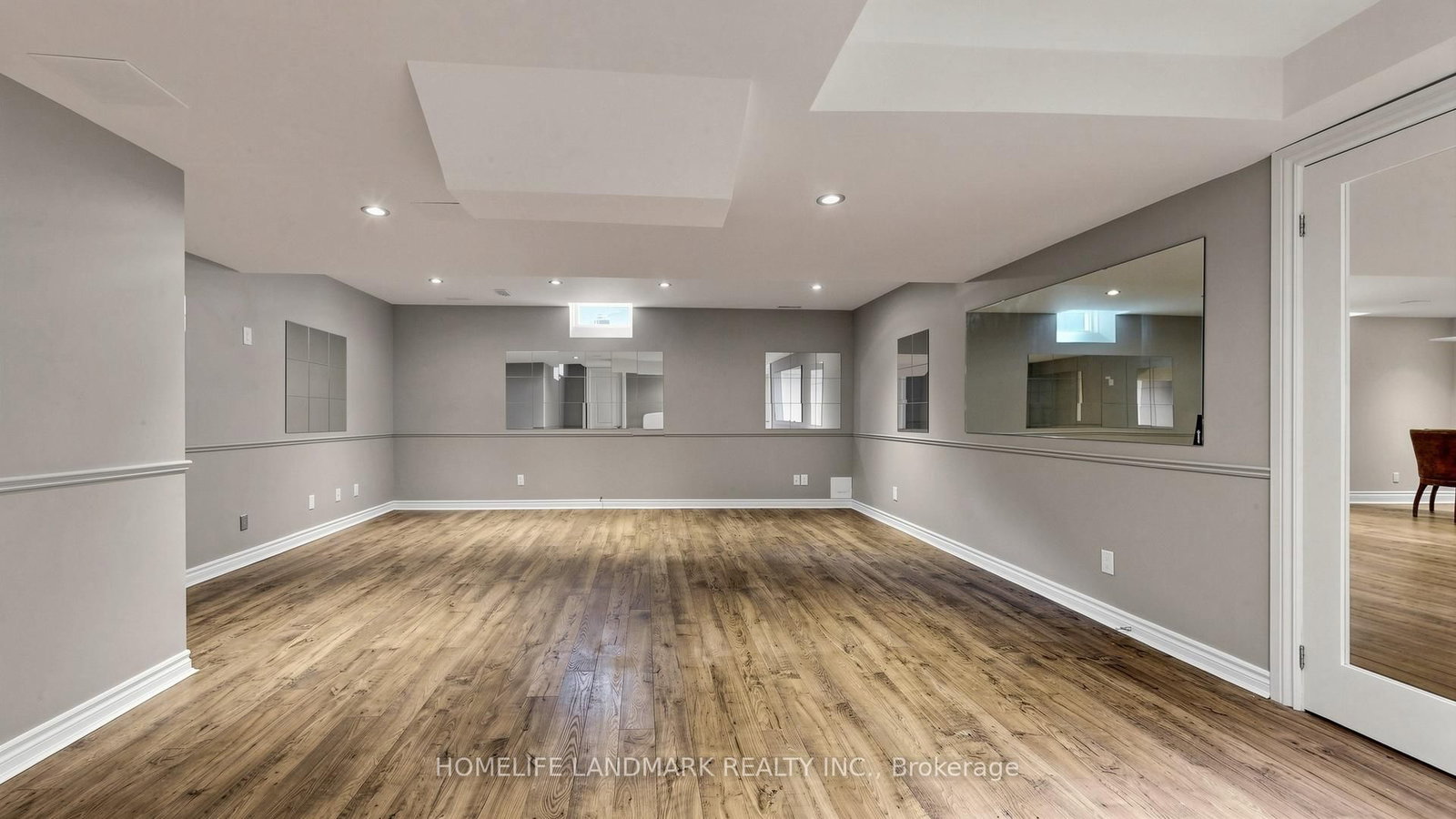 2508 Hemmford Drive • Oakville, ON photo 26
