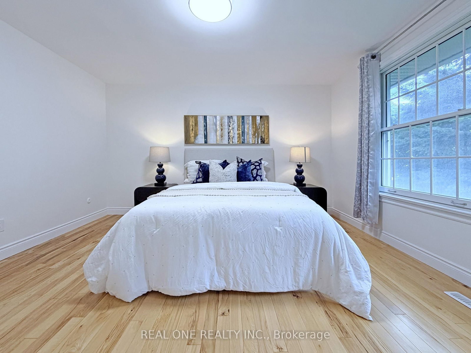 1585 Crombie Road • Mississauga, ON photo 25