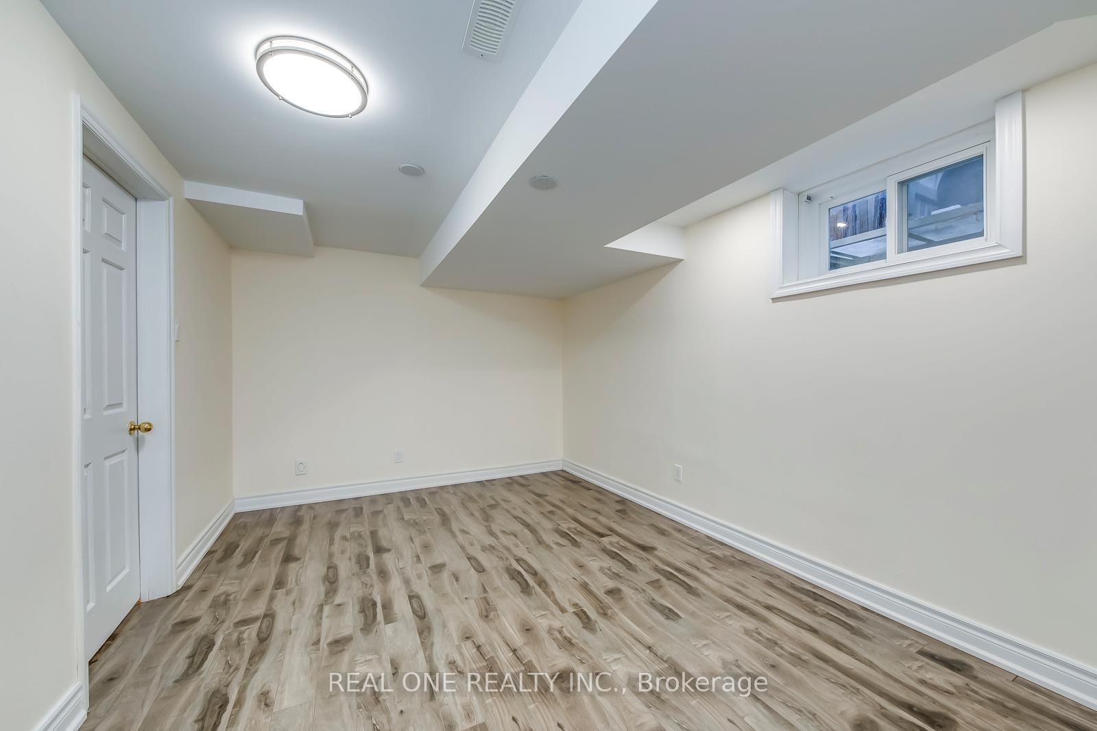1585 Crombie Road • Mississauga, ON photo 36