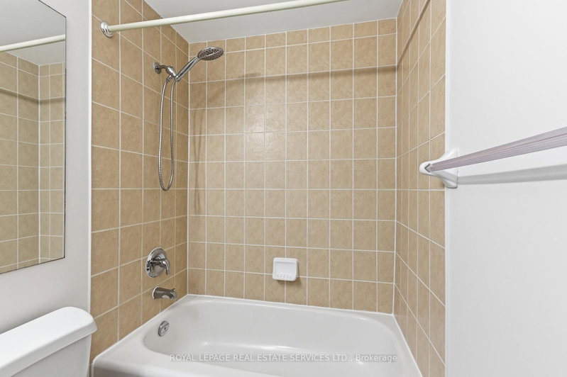 6720 Glen Erin Mississauga,ON L5N 3K8 — Photo 20