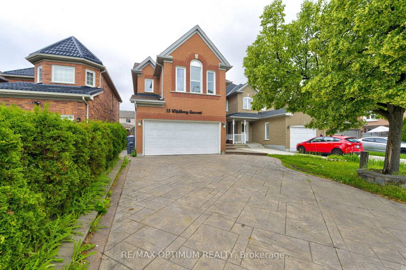 35 Wildberry Crescent