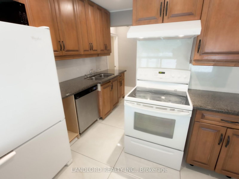 Main - 9 Albright Avenue