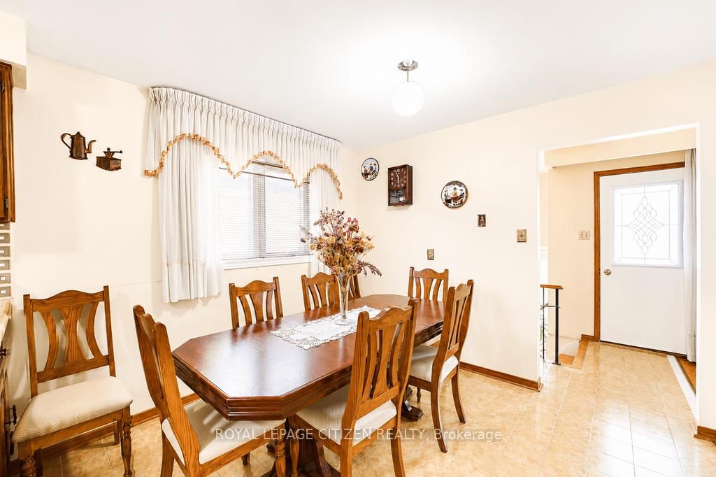 55 Kittiwake Avenue • Toronto, ON photo 11