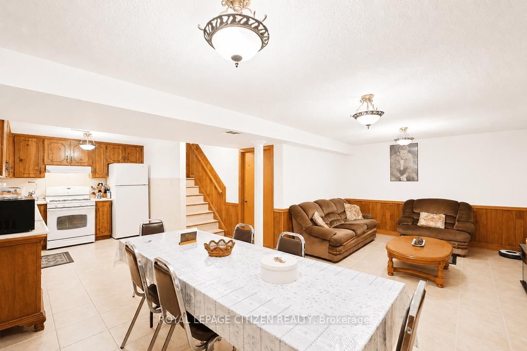 55 Kittiwake Avenue • Toronto, ON photo 38
