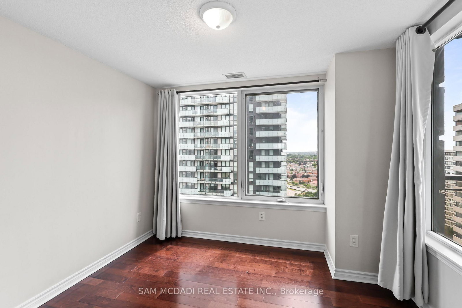 385 Prince Of Wales Drive • #1611 • Mississauga, ON photo 16