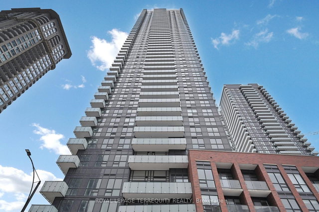 424 - 430 Square One Drive