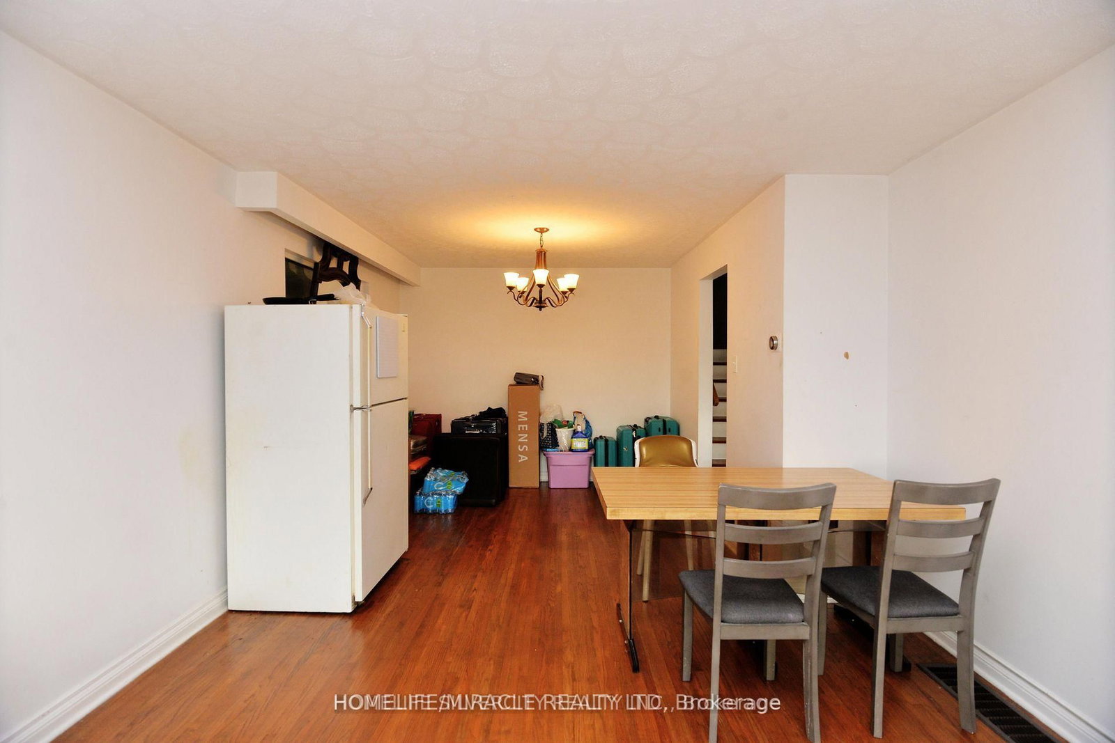 88 Ardglen Drive • Brampton, ON photo 8