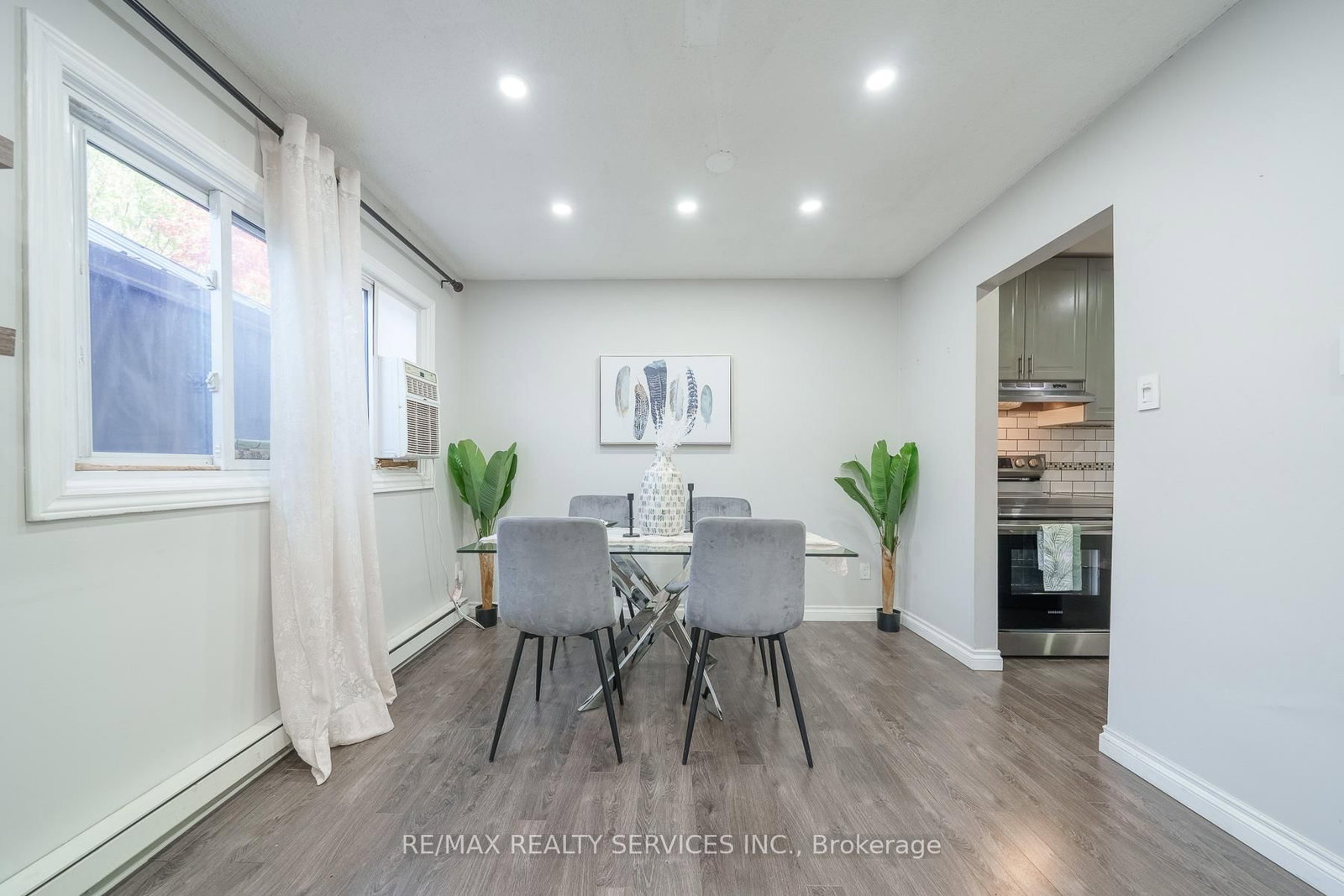 5009 Pinedale Avenue • #43 • Burlington, ON photo 10