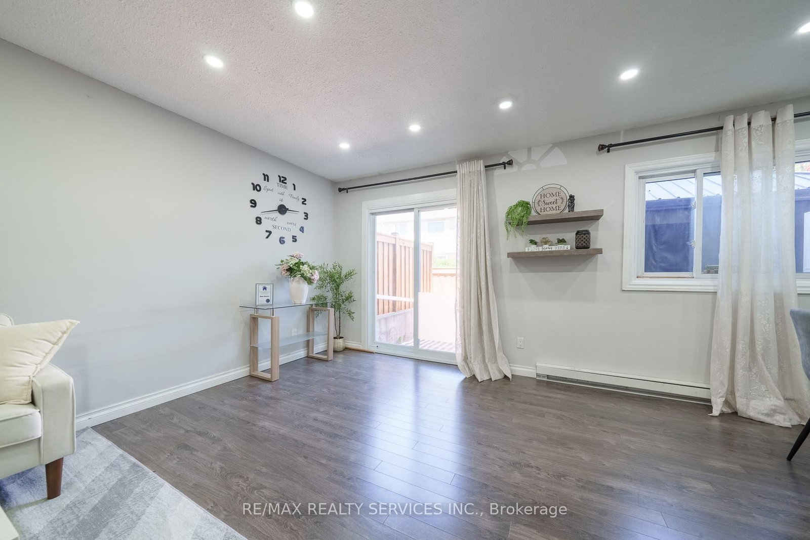 5009 Pinedale Avenue • #43 • Burlington, ON photo 15