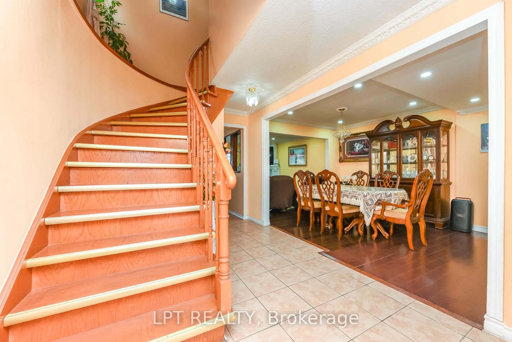 67 Kay Drive