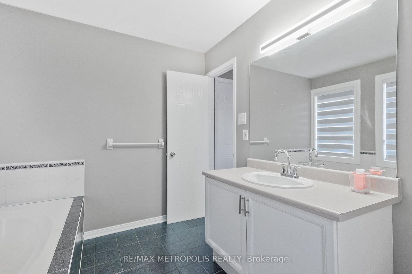 63 Wickstead Court • Brampton, ON photo 25