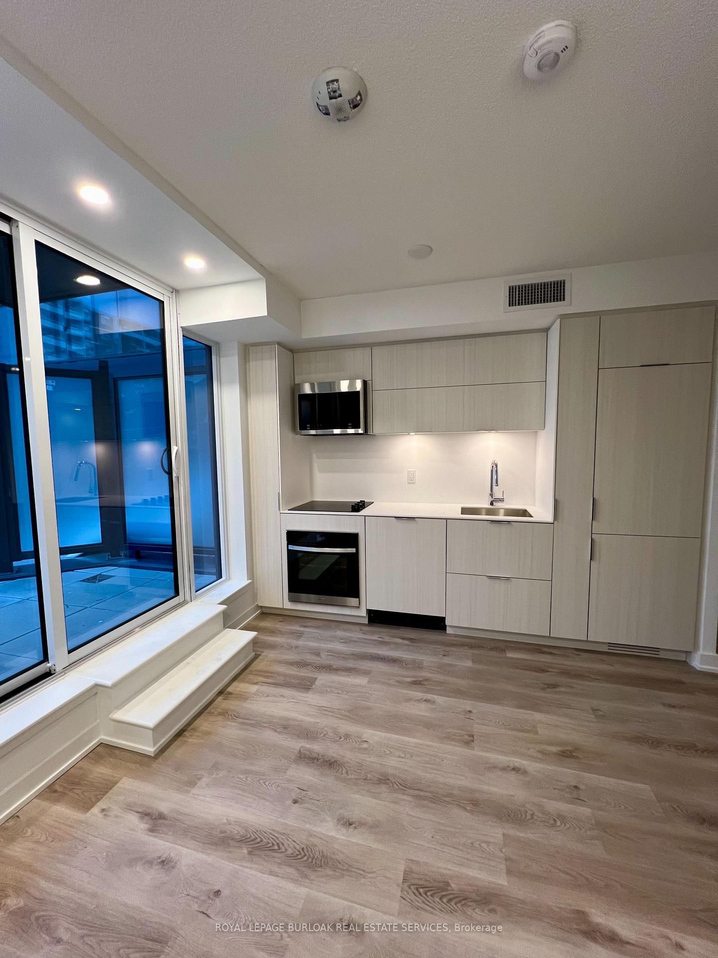 370 Martha Street • #212 • Burlington, ON photo 19