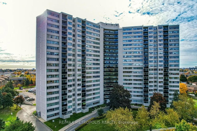 1903 - 530 Lolita Gardens