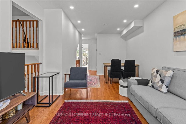 373 Fairgate Way