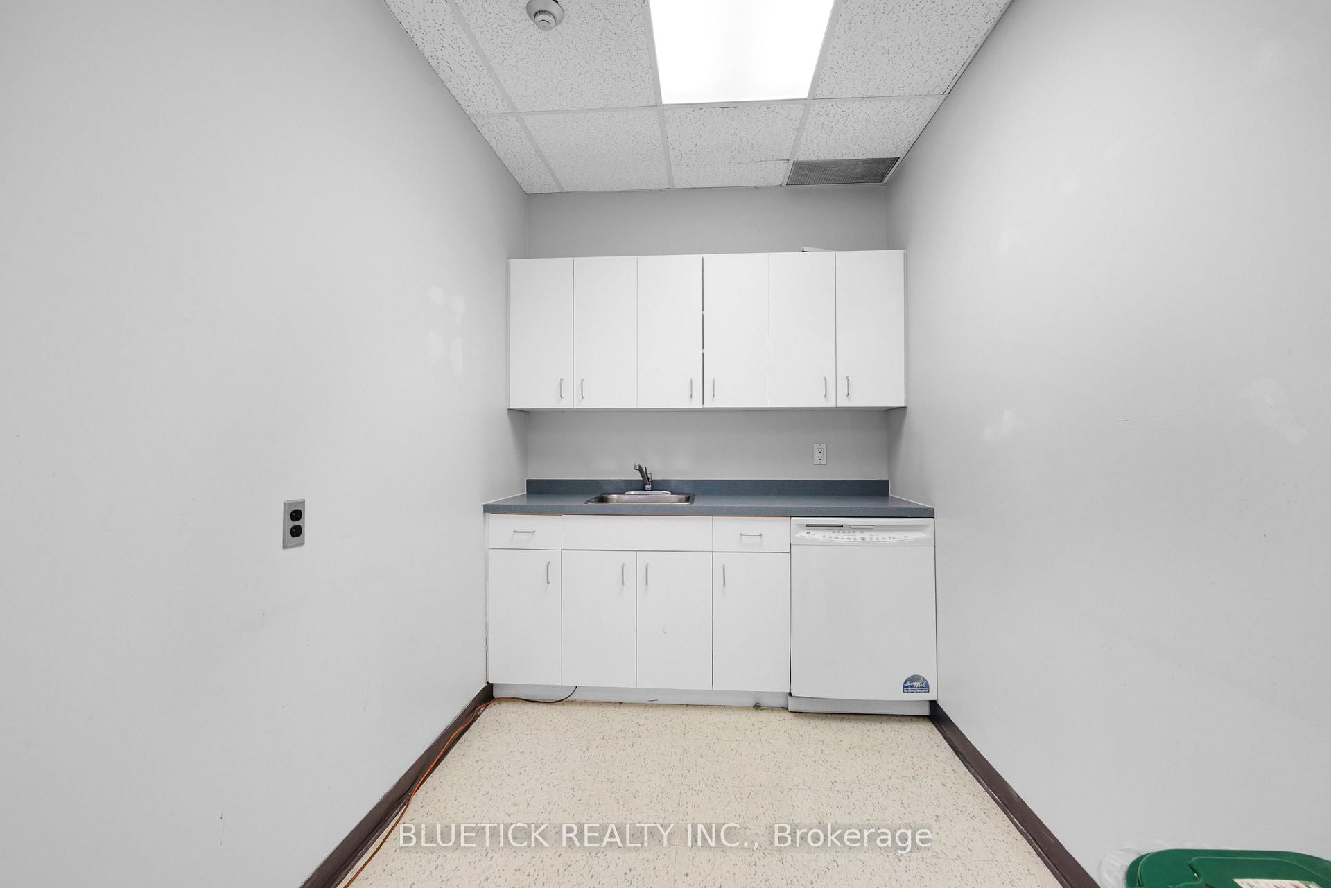 700 Dorval Drive, Unit 503