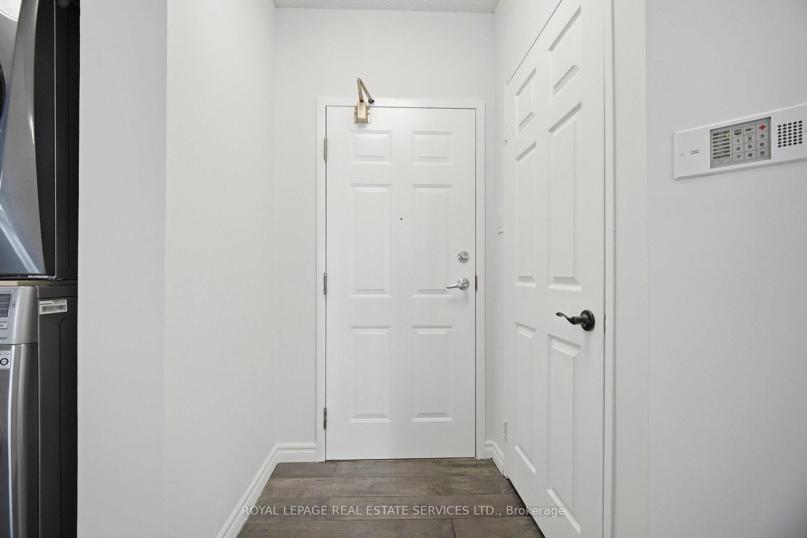 250 Webb Mississauga,Ontario L5B 3Z4 — Photo 6