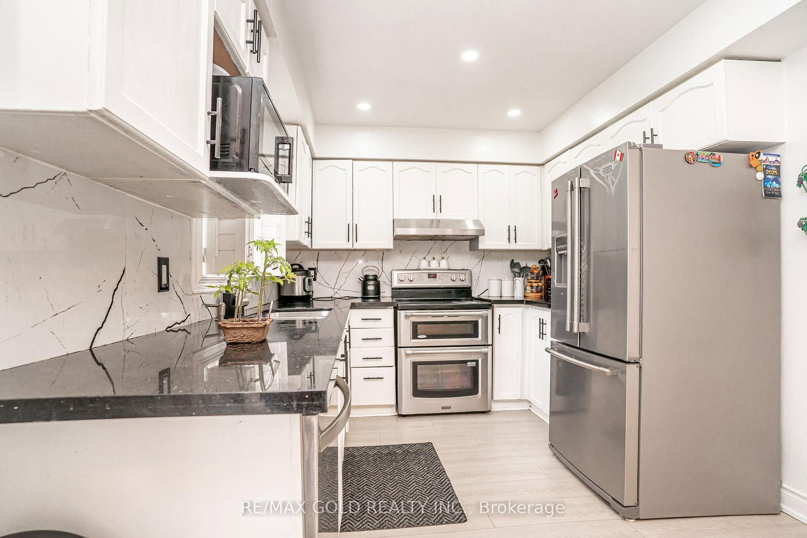 31 Colleyville Brampton,ON L7A 1G8 — Photo 11