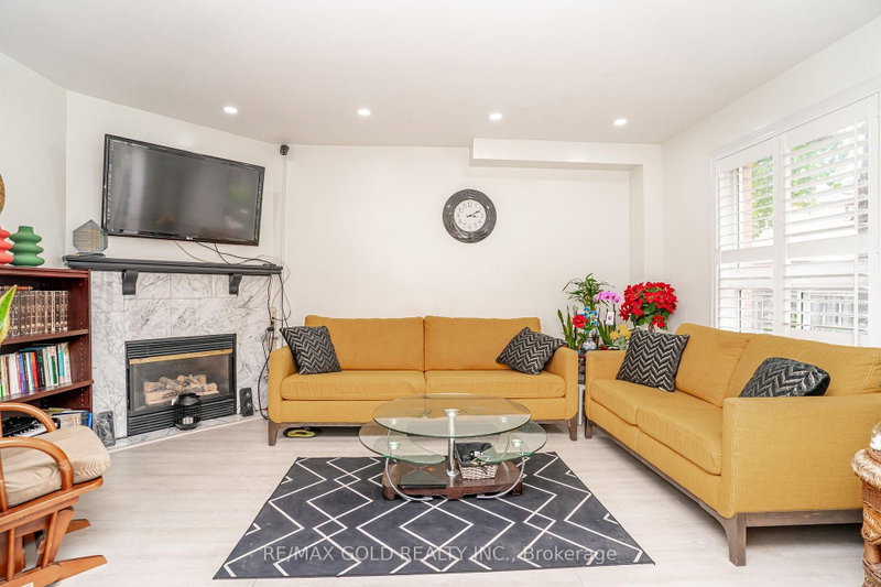 31 Colleyville Brampton,ON L7A 1G8 — Photo 14