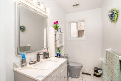 31 Colleyville Brampton,ON L7A 1G8 — Photo 15
